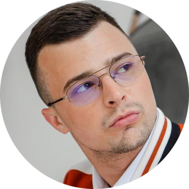 Макс Абрамов