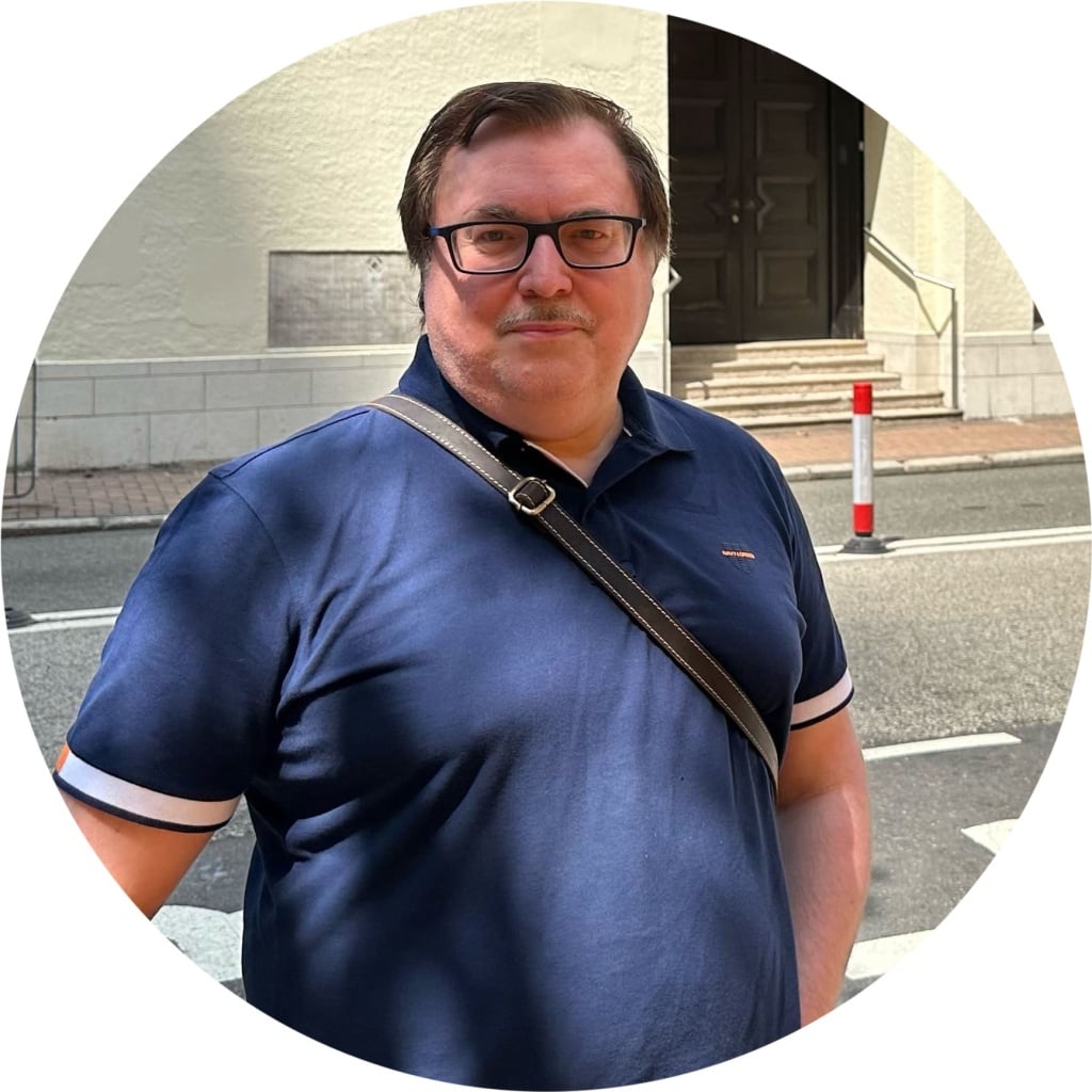 Алексей Маслов