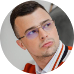 Макс Абрамов.png